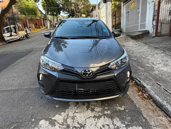TOYOTA YARIS 1.5 16V FLEX SEDAN XS CONNECT MULTIDRIVE TOYOTA YARIS 1.5 16V FLEX SEDAN XS CONNECT MULTIDRIVE